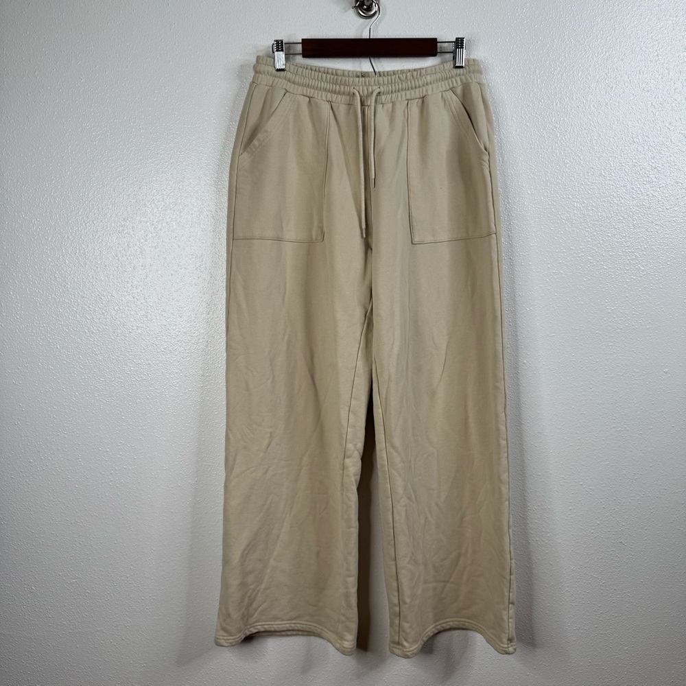 White Fox Wide Leg Sweatpants Size Large